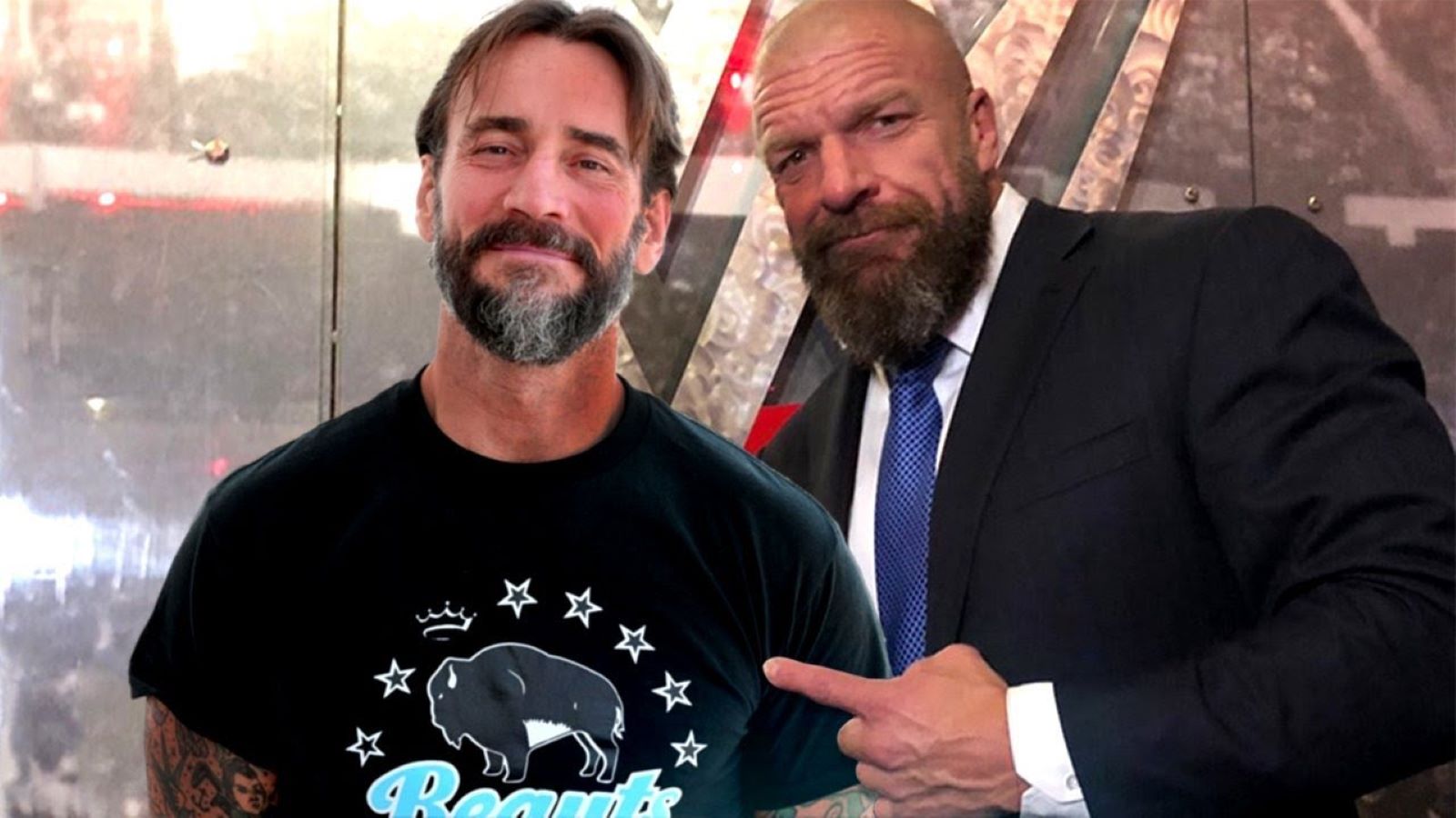 Read more about the article VIDEO: CM Punk to Return to WWE?…HHH Doing What is best for Business…Wyatt Member…Wrestling News
