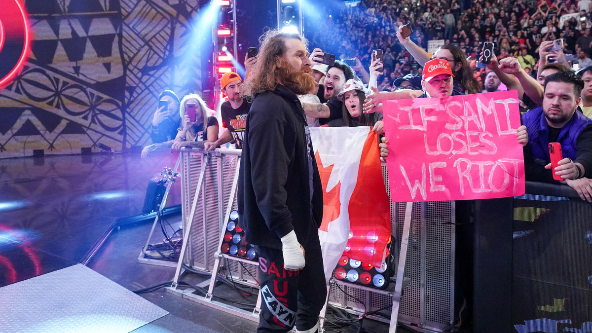 Read more about the article WWE Were ‘Concerned’ With Amount Of Sami Zayn Chants During RAW